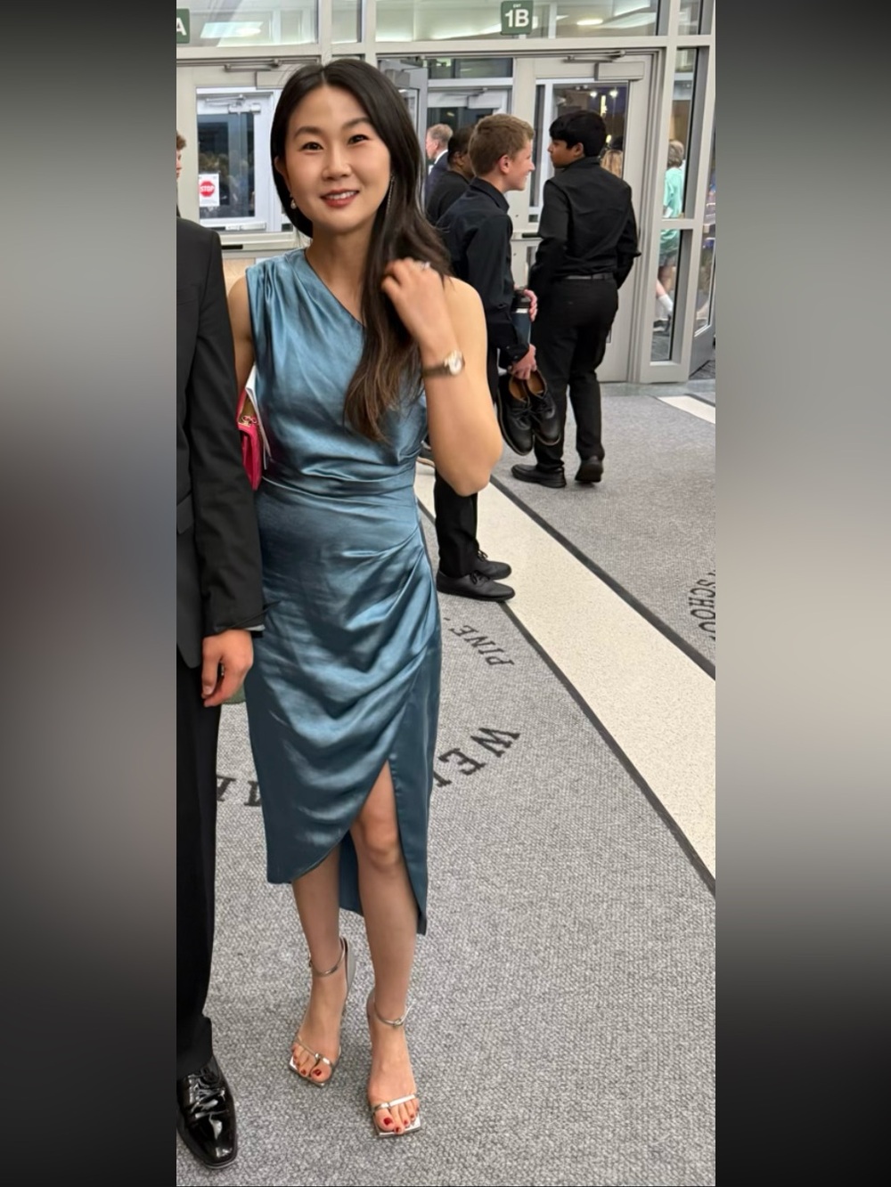 Elliatt One-Shoulder Satin Dress in Teal
